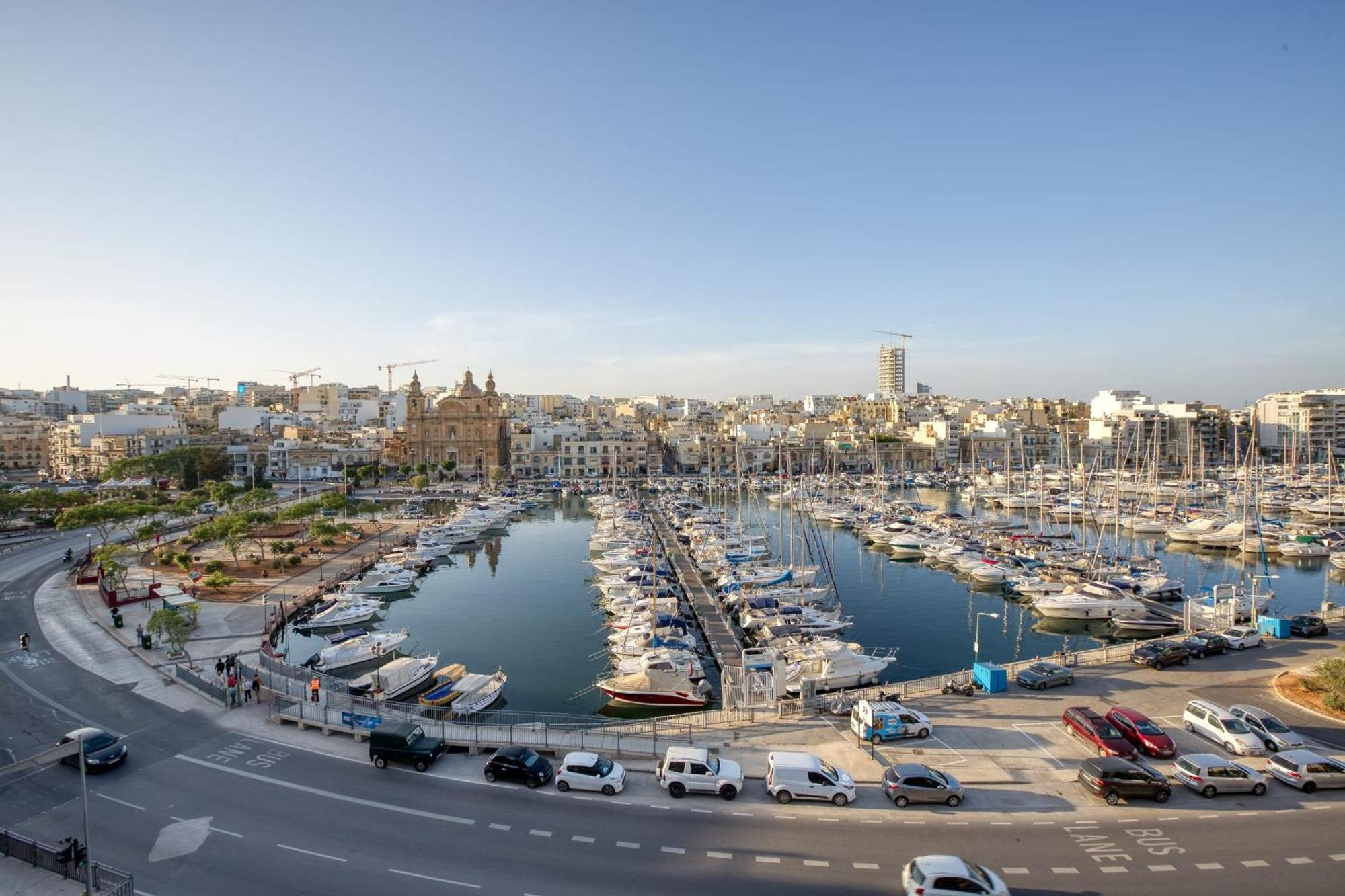 Apartment Seafront Apartment-hosted By Sweetstay Pieta